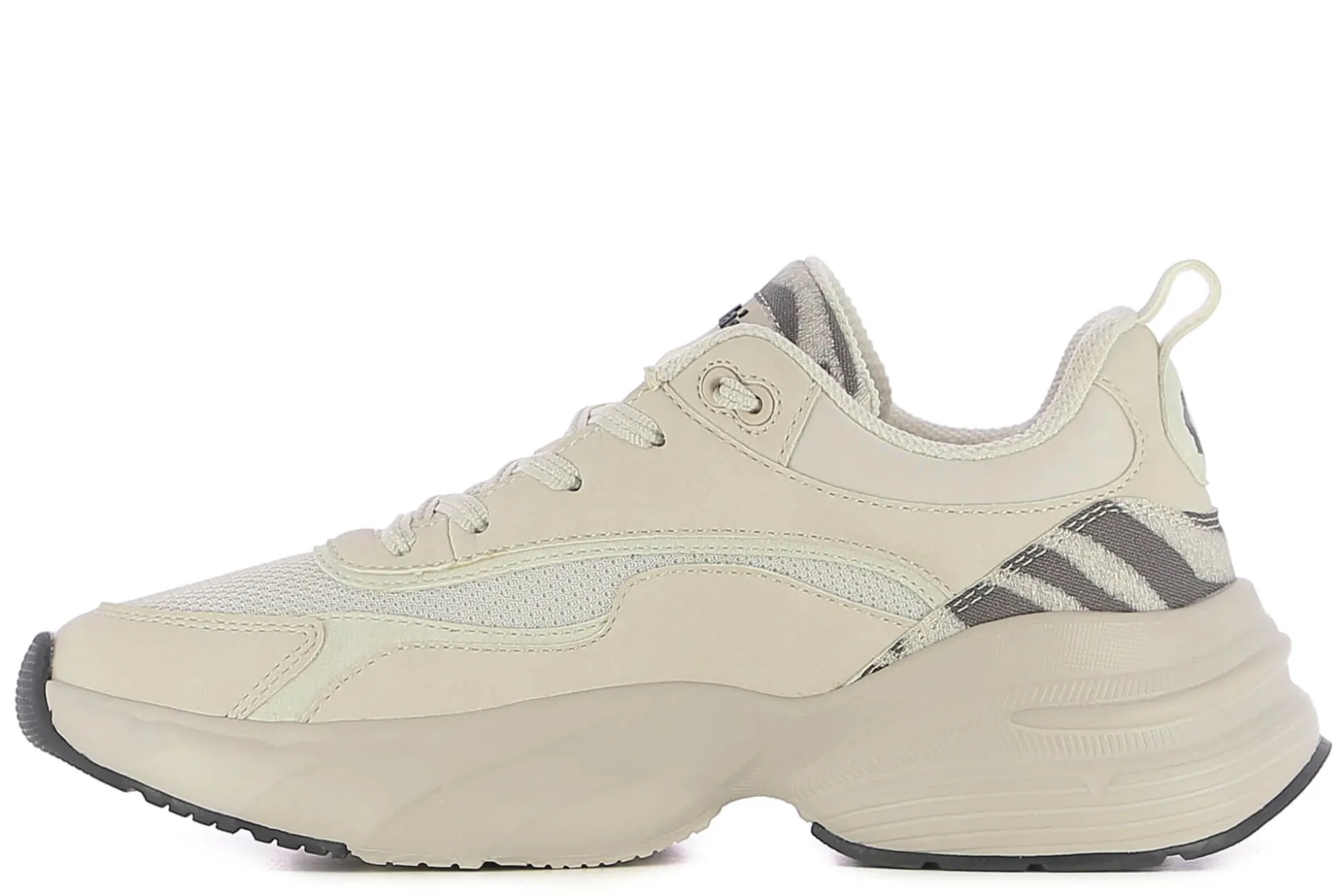 Store Camila's Platform Sneakers Skywalker