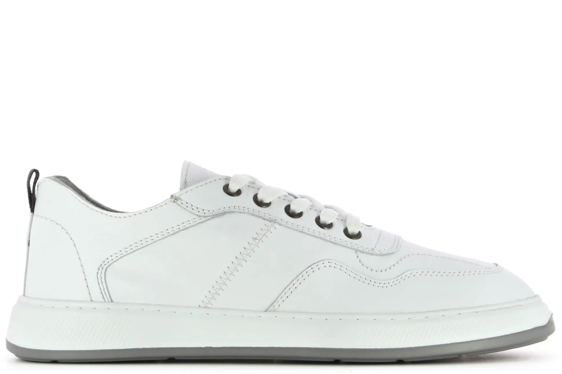 Best Eleven Sneakers Jogo