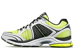 Shop Saucony Sneakers Progrid Triumph 4