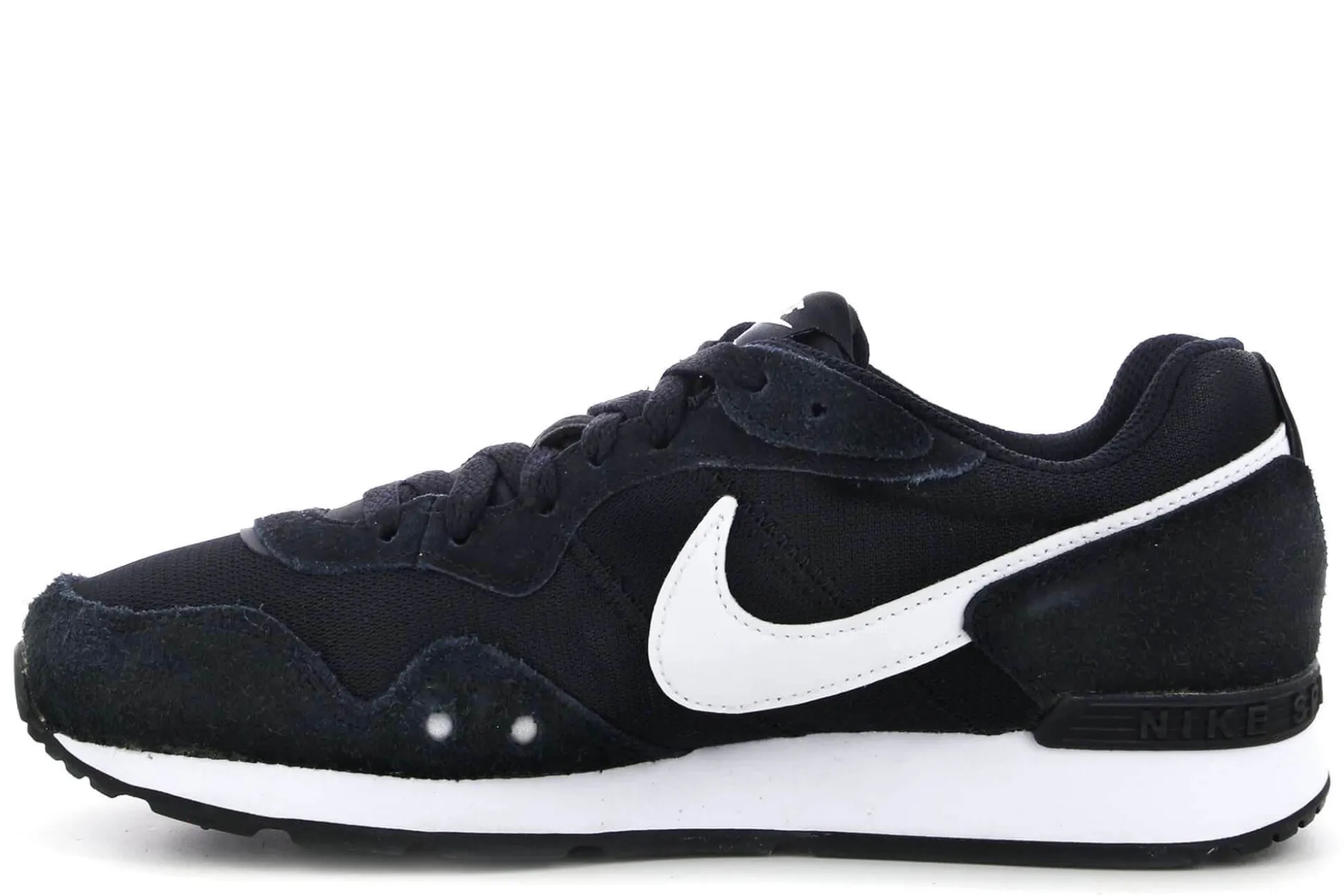 Cheap Nike Sneakers Venture