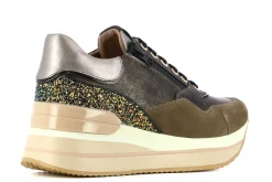 Hot Casas Collection Wedged Sneakers Pinco